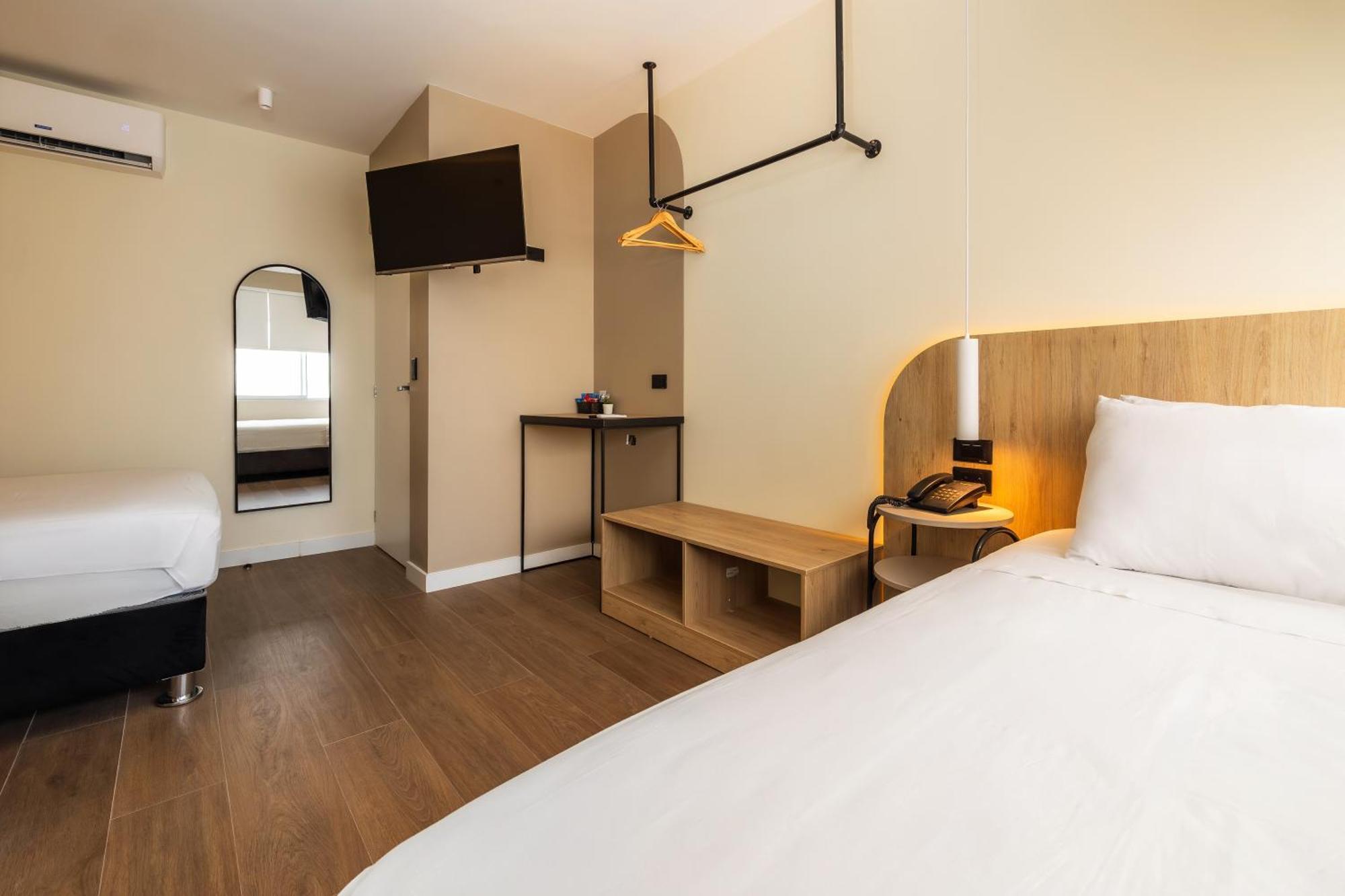 Hotel Solec Piura Bagian luar foto